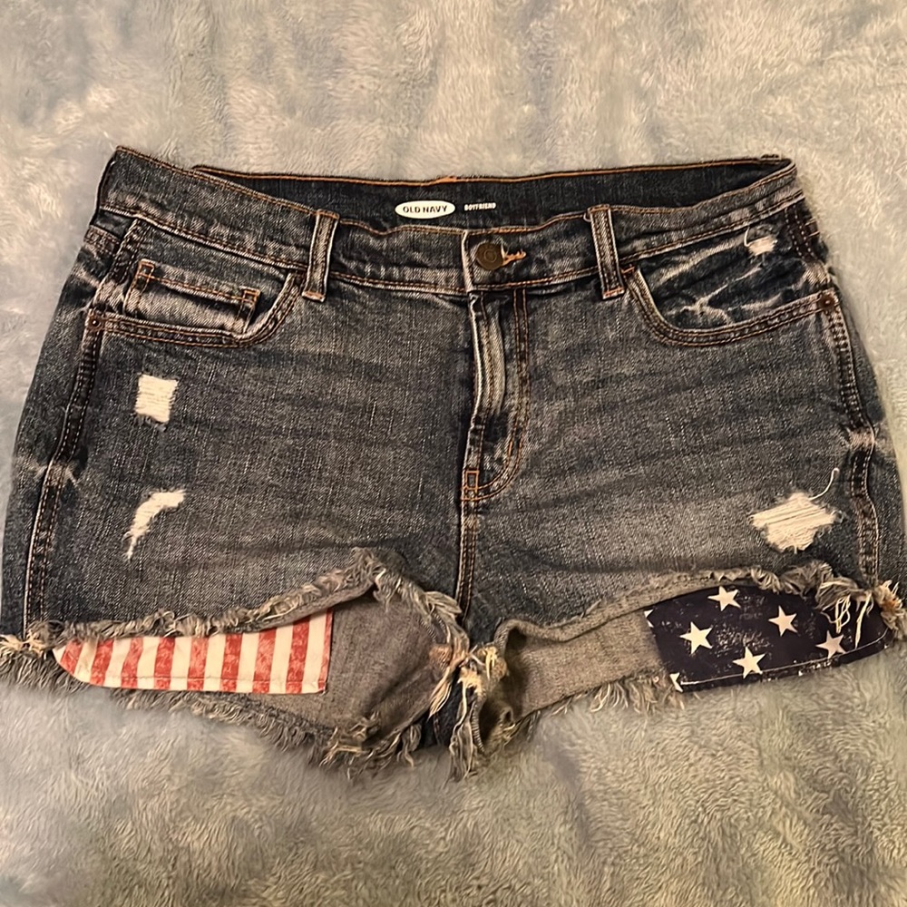 🇺🇸 Cut Off Boyfriend Shorts